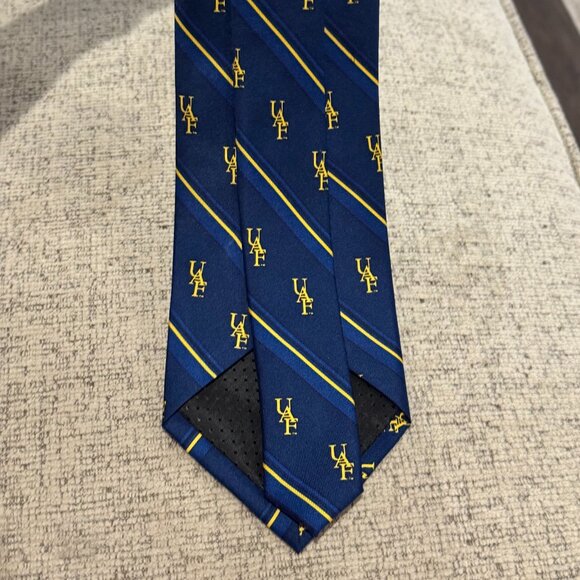 University of Alaska Fairbanks UFA Silk Tie NCAA College Basketbal Football Blue - Picture 6 of 10
